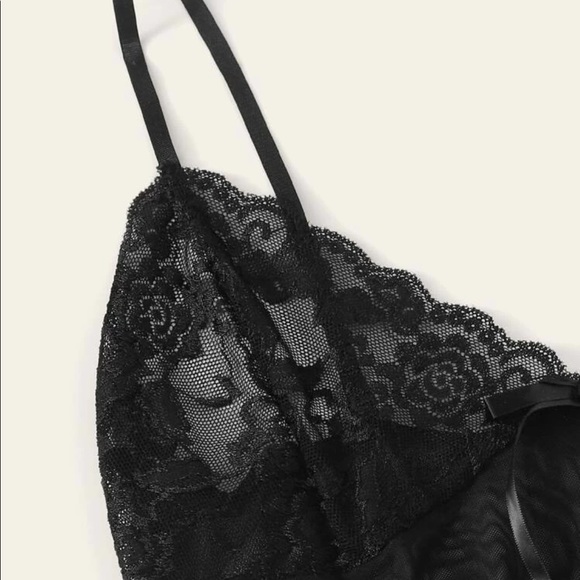 Brand new 3 pieces-belted robe & thong-Size S-pink - Picture 3 of 4